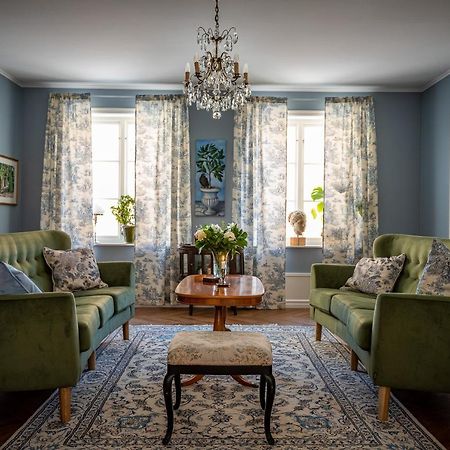Fregatten Bed & Breakfast カールスクルーナ エクステリア 写真