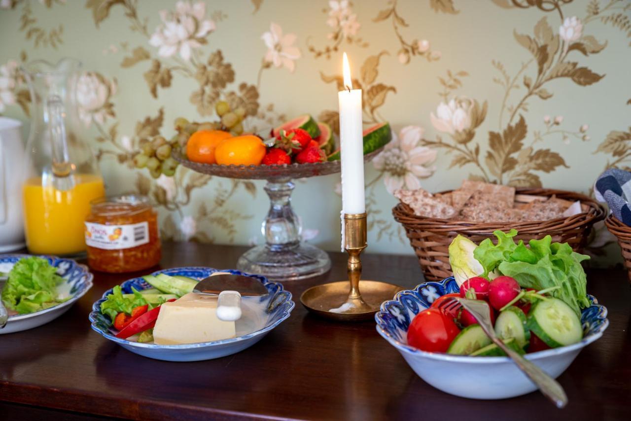 Fregatten Bed & Breakfast カールスクルーナ エクステリア 写真