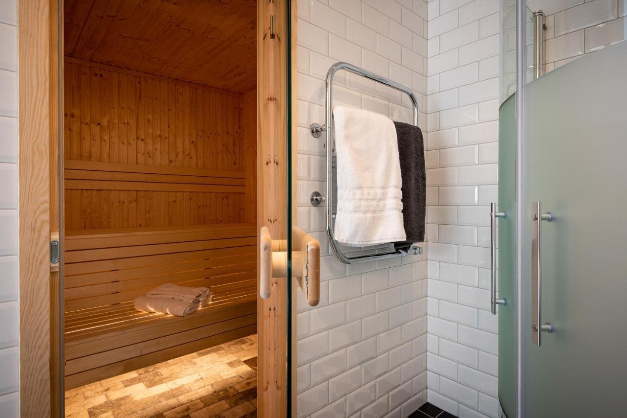 Fregatten Bed & Breakfast カールスクルーナ エクステリア 写真