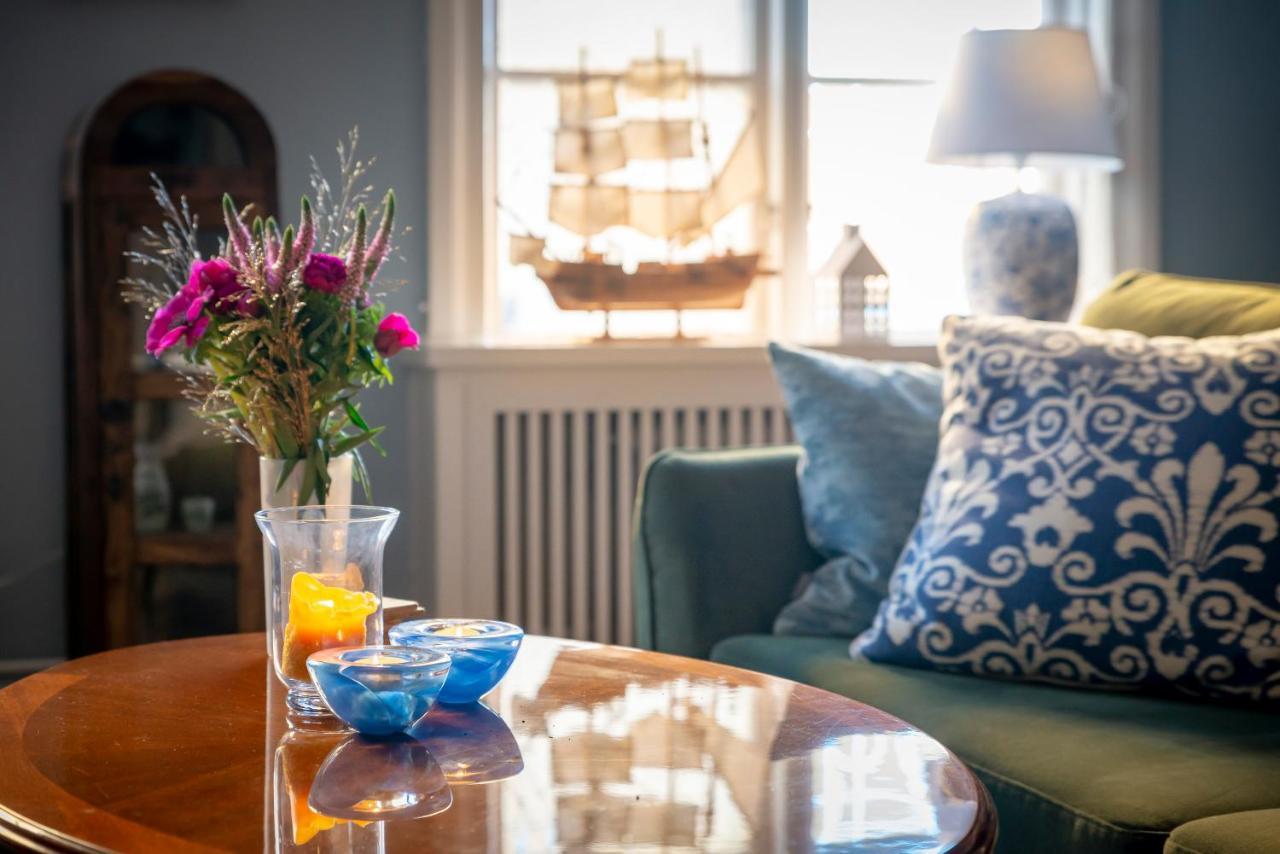 Fregatten Bed & Breakfast カールスクルーナ エクステリア 写真